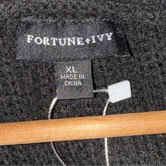 Fortune & Ivy Stitch Fix Beige Black Colorblock Cardigan Sweater Womens Sz XL - Picture 6 of 9